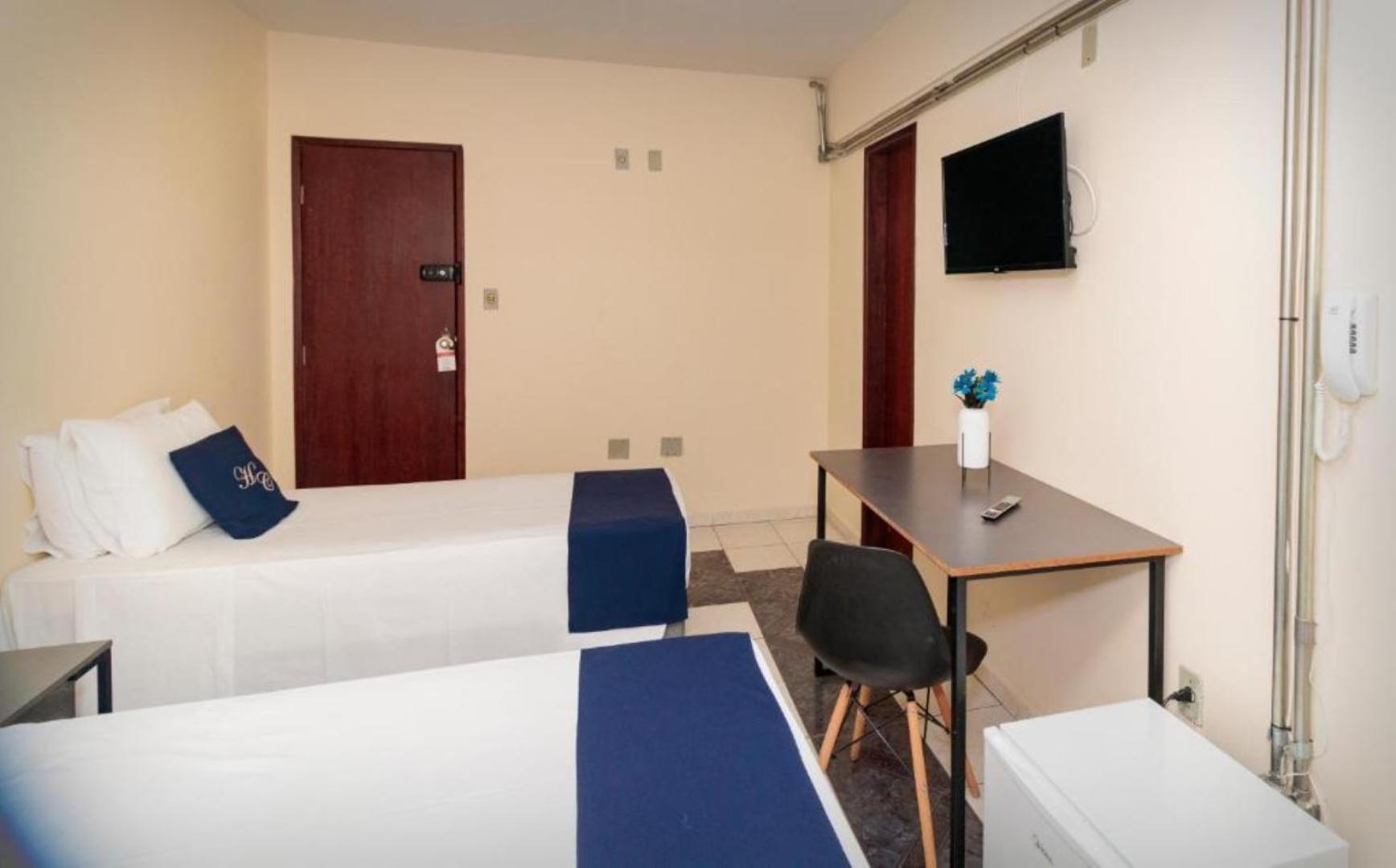Cruz Hotel Дивинополис Экстерьер фото