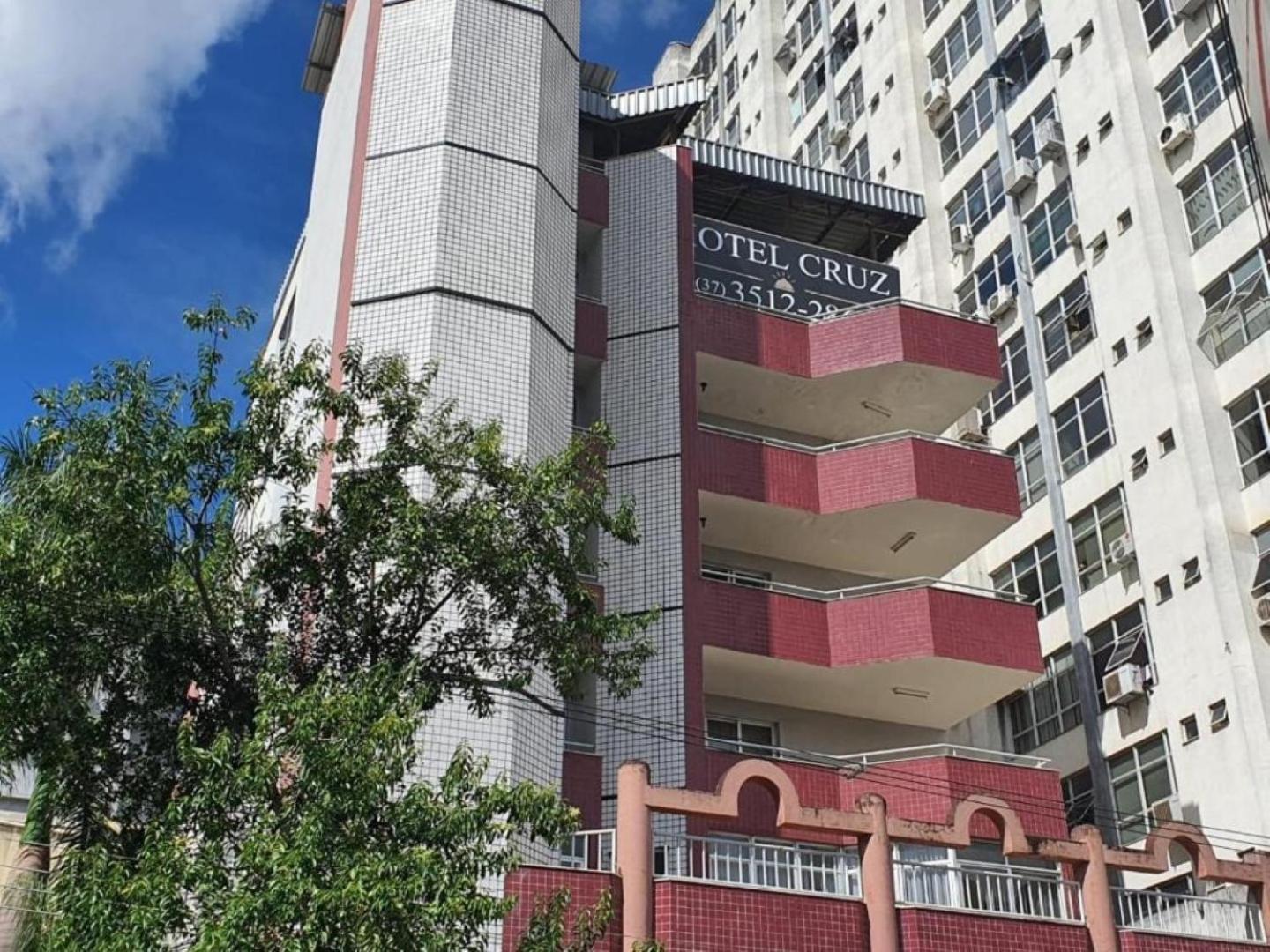Cruz Hotel Дивинополис Экстерьер фото